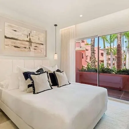 Fantastic With Ocean Views * 埃斯特波纳