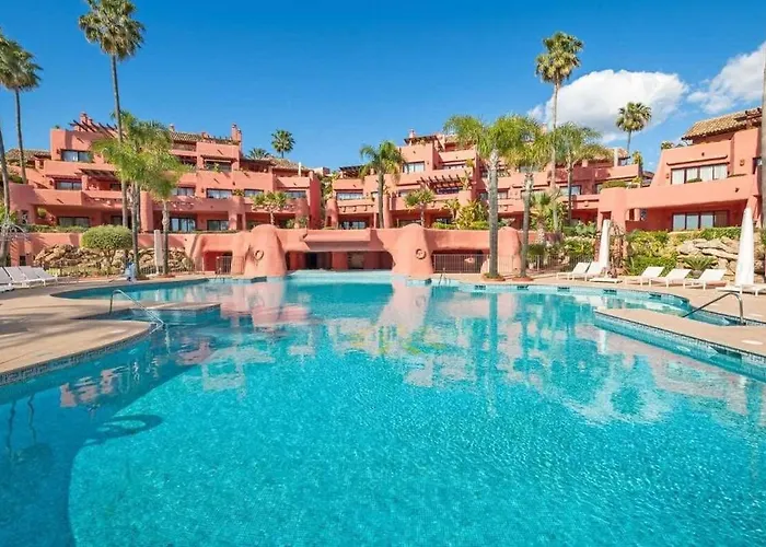 Fantastic With Ocean Views Apartment Estepona